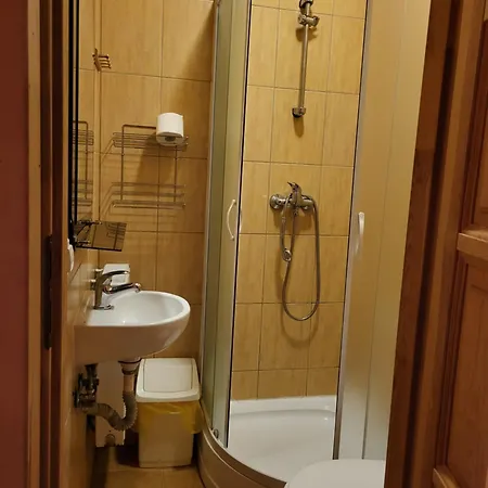 Gloria 招待所 扎科帕内