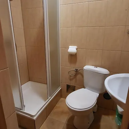 Gloria 招待所 扎科帕内